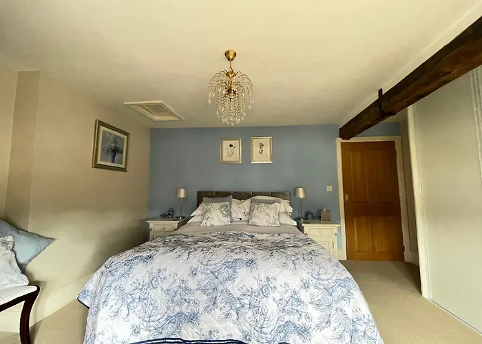 Eagle House - Award Winning B&B And Apartment